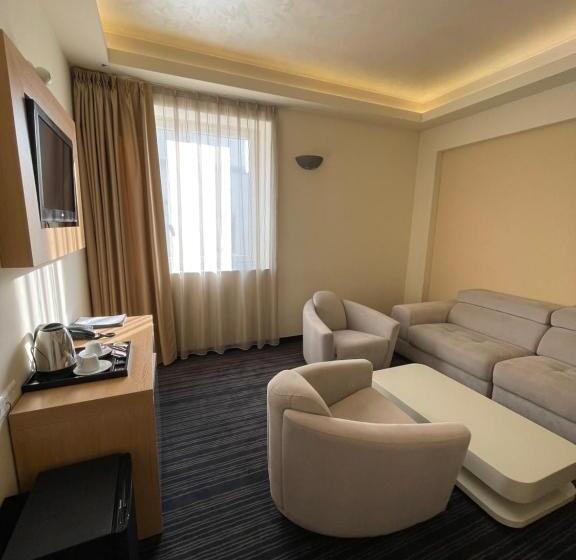 سوییت لوکس, Spa Hotel Terme