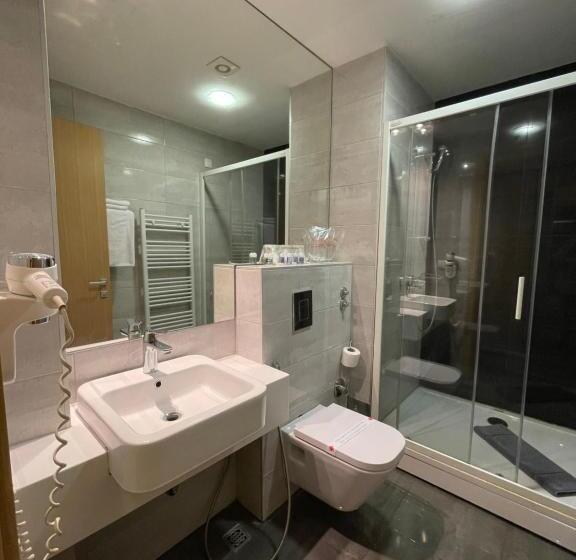 اتاق لوکس سه تخته, Spa Hotel Terme