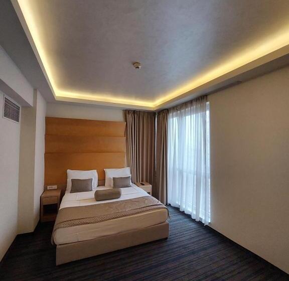 سوییت لوکس, Spa Hotel Terme
