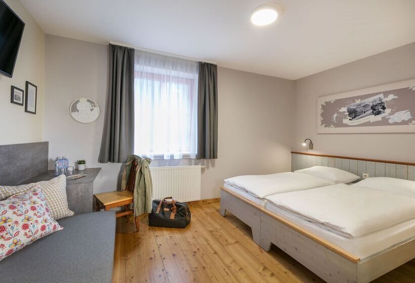 Номер Стандарт Трехместный, Jufa Hotel Eisenerzer Ramsau