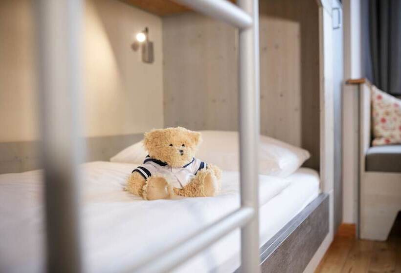 Четырехместный Номер Стандарт, Jufa Hotel Eisenerzer Ramsau
