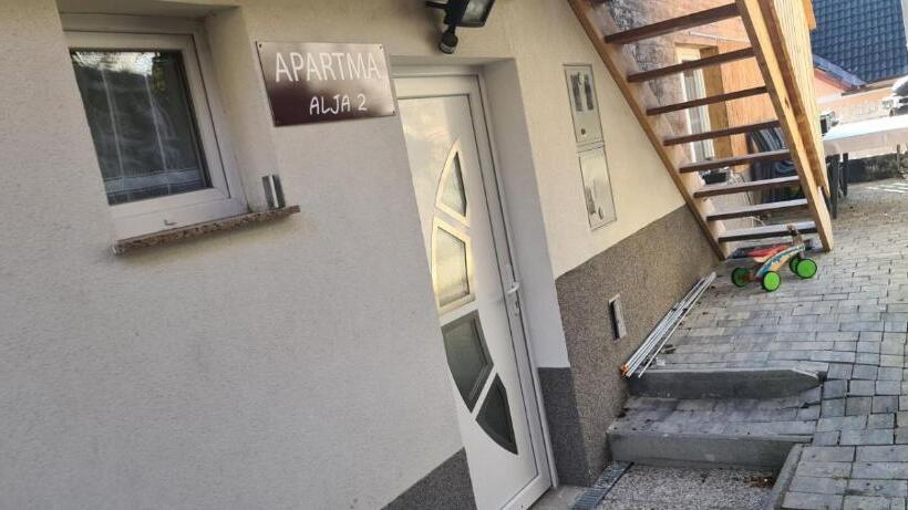 آپارتمان 1 خوابه با چشم‌انداز, Apartma Alja