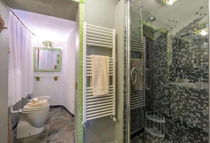 آپارتمان 1 خوابه با چشم‌انداز, La Casa Fra Gli Ulivi Luxury Apartments With Pool Near Cinque Terre And Tuscany