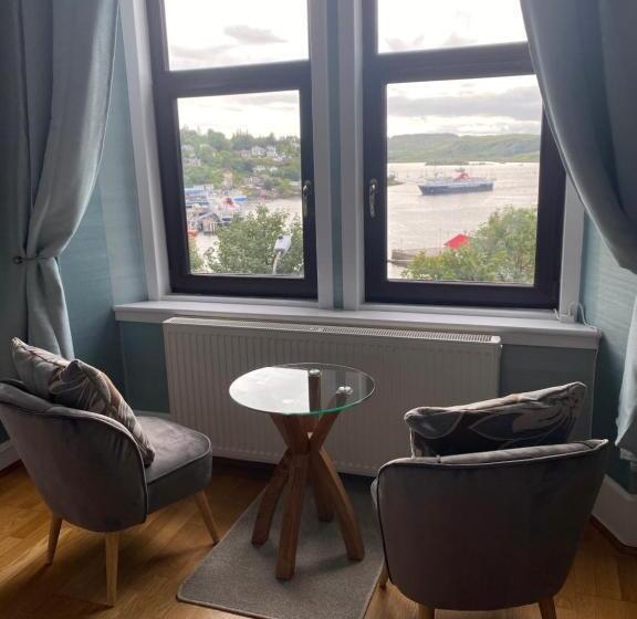 اتاق لوکس با چشم‌انداز دریا, Ardmor Guest House