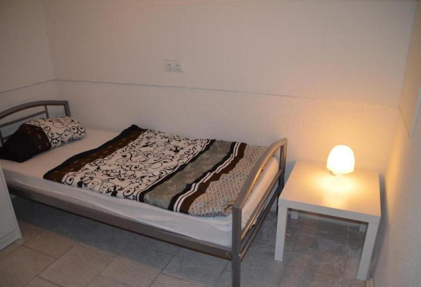 اتاق استاندارد یک تخته با سرویس بهداشتی مشترک, Mk Hostel Bremen