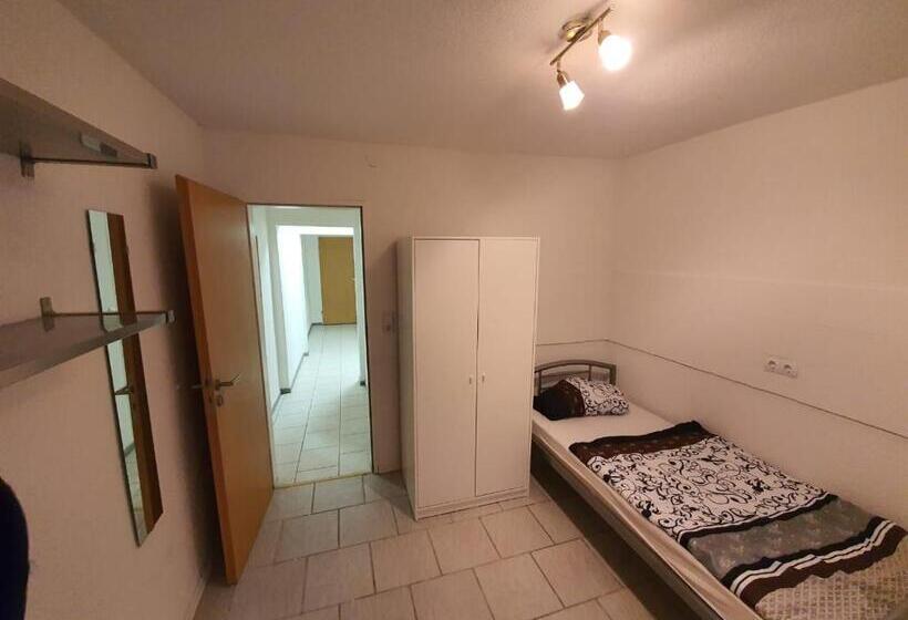 اتاق استاندارد یک تخته با سرویس بهداشتی مشترک, Mk Hostel Bremen