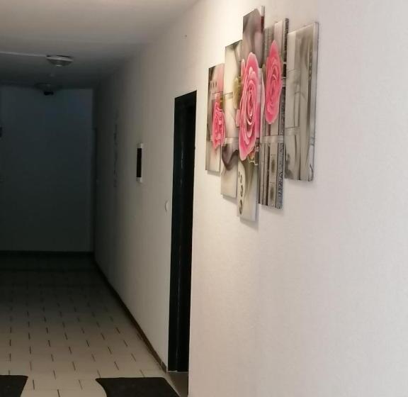 اتاق استاندارد یک تخته با سرویس بهداشتی مشترک, Mk Hostel Bremen