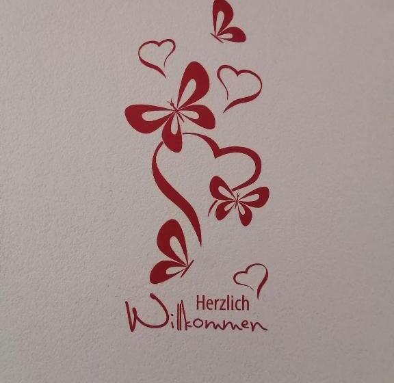 اتاق خانوادگی با سرویس بهداشتی مشترک, Mk Hostel Bremen