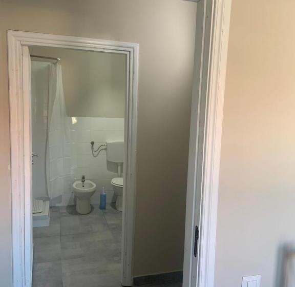 Standard room with outdoor bath, B&b Alle Porte Di Caserta
