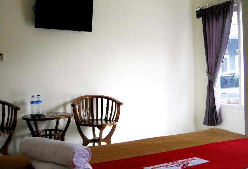 Номер Deluxe, Aqilakost N Cafe Gadog Puncak