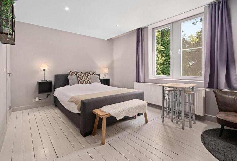 חדר סטנדרט, Spacious Guest Suites Near Historic Market   5 Min Walk