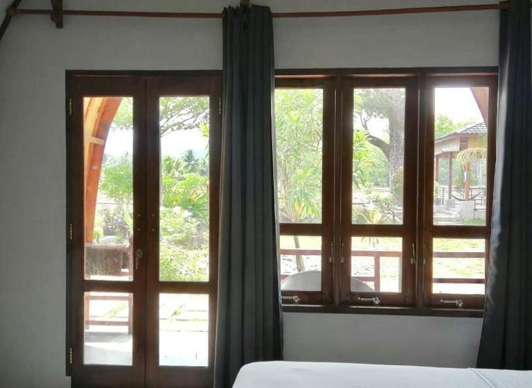 بانگلوی لوکس, Gino S Place   Guest House & Jungle Trekking