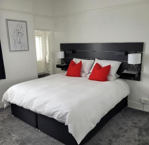 اتاق سوپریور, Edelweiss Guest House