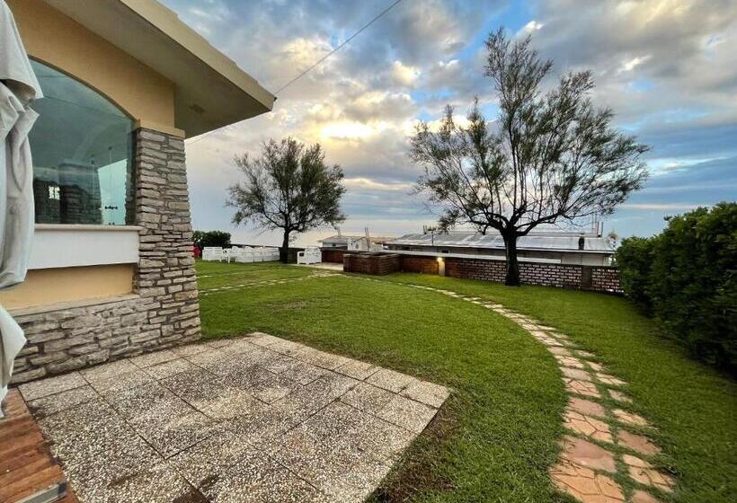 Апартаменты 1 Спальня Вид на Море, Villa Paonessa