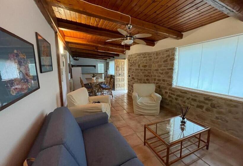 Апартаменты 1 Спальня Вид на Сад, Villa Paonessa