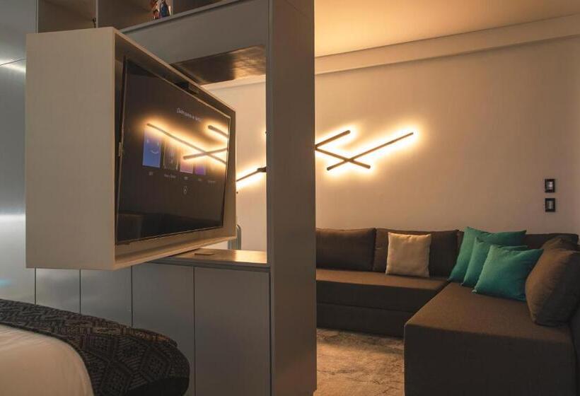 آپارتمان 1 خوابه, Downtown Boutique Apartment With View To The Park 805