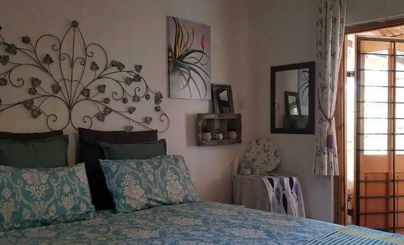کلبه ییلاقی, A Farm Stay   Casablanca S Private Cottage,no Loadshedding!