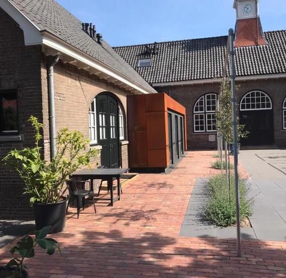 اتاق استاندارد, Overnachten In De Oude West Indiëschool