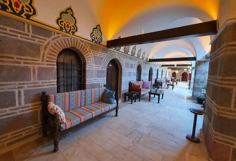 سوییت, Kanuni Kervansaray Historical