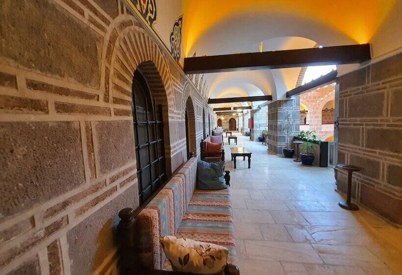 سوییت, Kanuni Kervansaray Historical