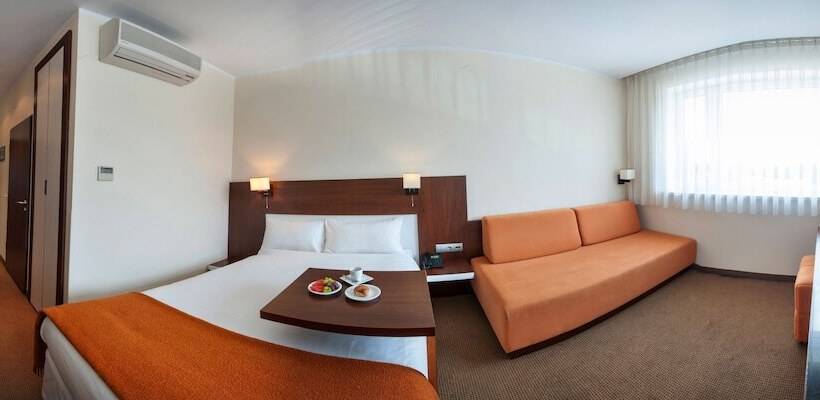 اتاق استاندارد یک نفره, Desilva Inn Katowice Airport