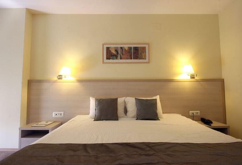 اتاق استاندارد, Savoy