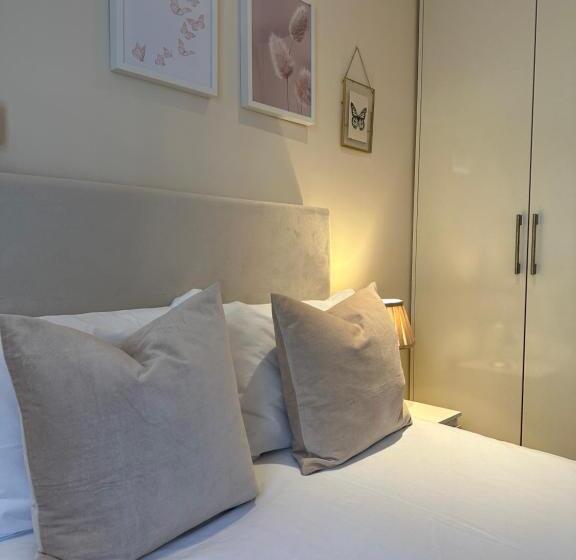 标准工作室, Gloucester Place   Baker Street