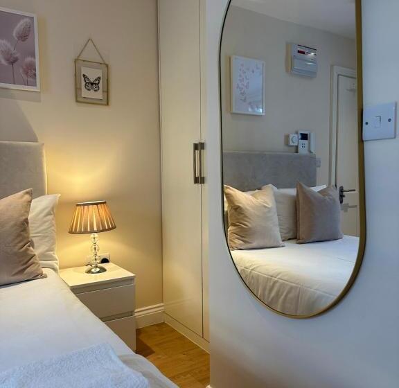 标准工作室, Gloucester Place   Baker Street