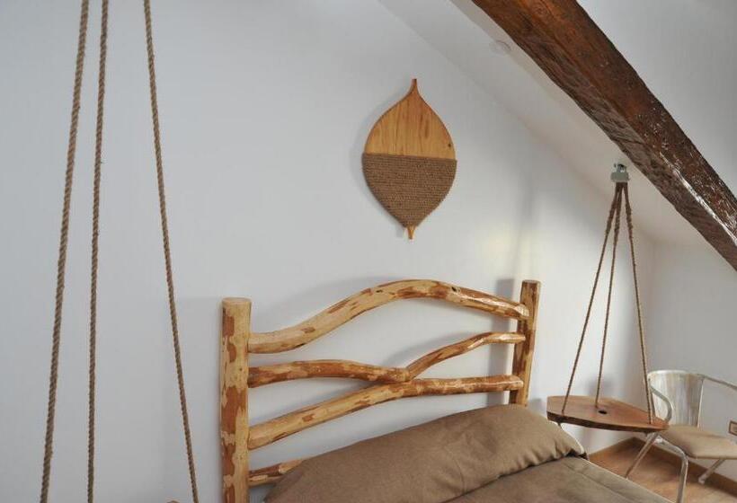 Номер Стандарт, Hostel O Torneiro