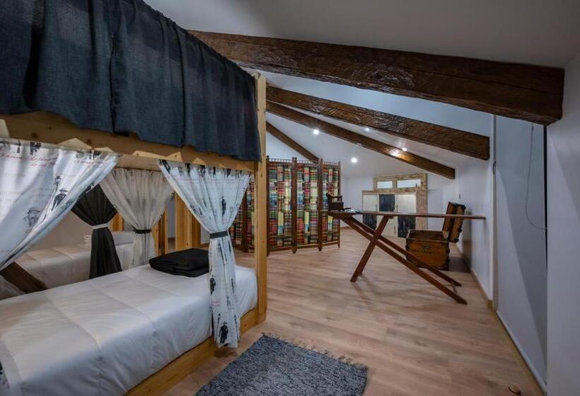 Кровать в Общей Комнате, Hostel O Torneiro