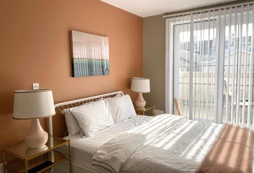 חדר סטנדרט עם מרפסת, Alina & Fanny   Philadelphia 1210 Mt Vernon St