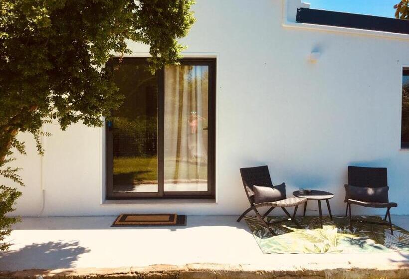 Standard Szoba King Size Bed, Mayana Sicily   The Suites