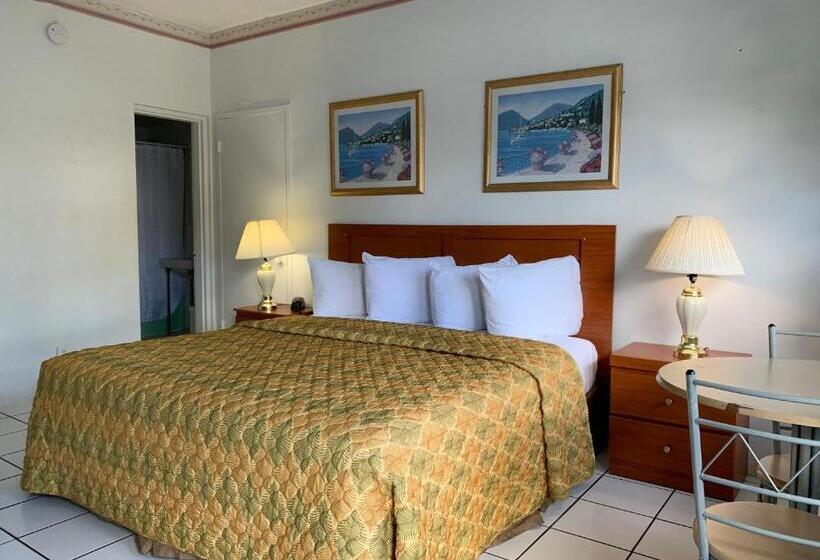 חדר סטנדרט עם מיטת קינג, International Inn On The Bay
