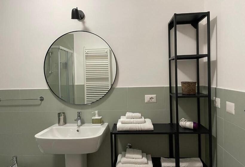 Люкс, Botanea Guest House