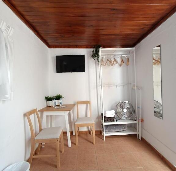 آپارتمان 1 خوابه با تراس, B&b And Apartments El Charco Azul