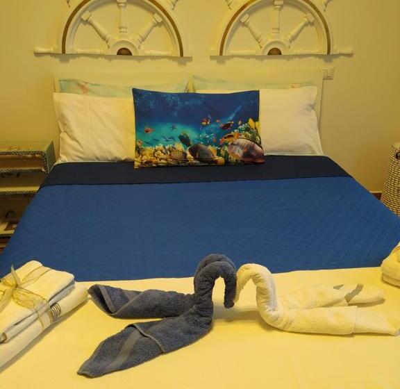 اتاق استاندارد سه نفره, Casa Privata Relax Piazza Maria Anania Vico N4
