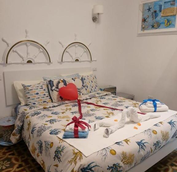 اتاق استاندارد سه نفره, Casa Privata Relax Piazza Maria Anania Vico N4