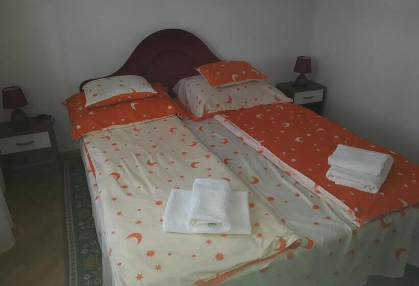 آپارتمان 2 خوابه, Piac Utcai Apartman 2