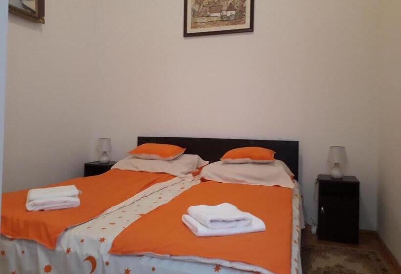 آپارتمان 2 خوابه, Piac Utcai Apartman 2