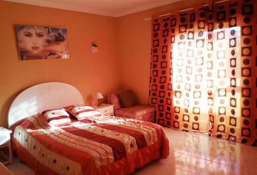 Номер Стандарт, Casa Nuno