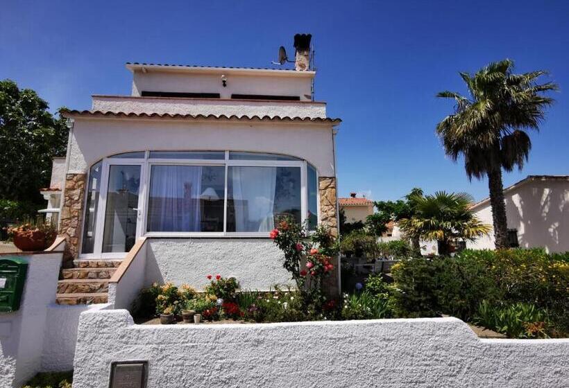 اتاق استاندارد با چشم‌انداز دریا, Villa Valerie Bio & Zen