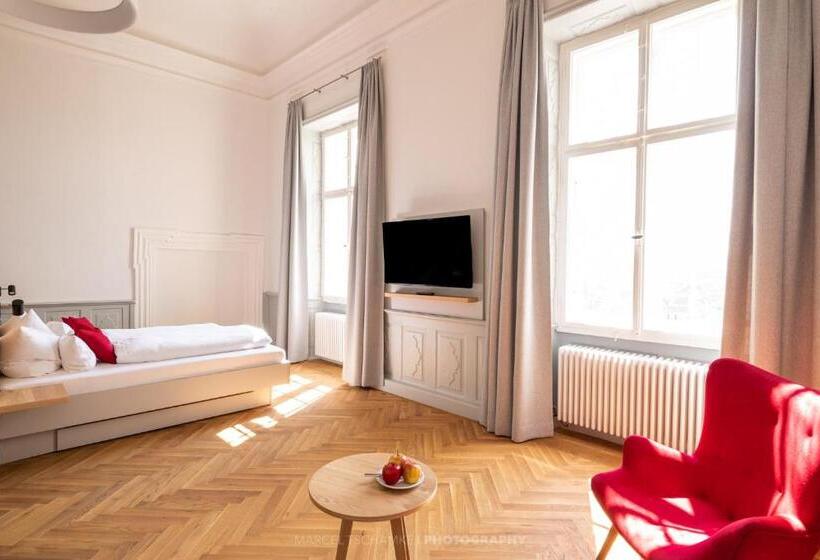Люкс Повышенной Комфортности, Schlosshotel Horneck