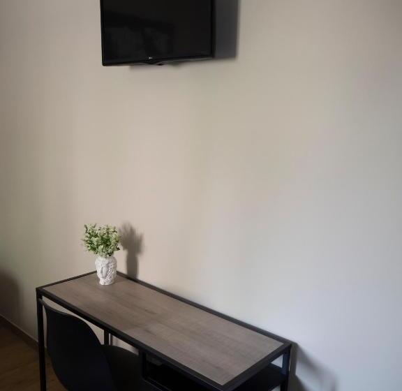 اتاق لوکس سه تخته, Viaggio In Sicilia B&b