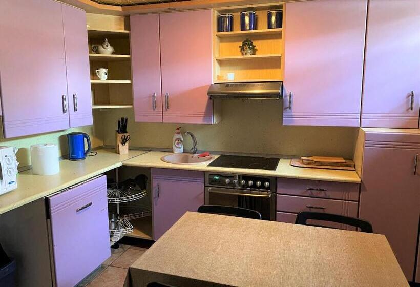 اتاق استاندارد, K8 5 Apartments