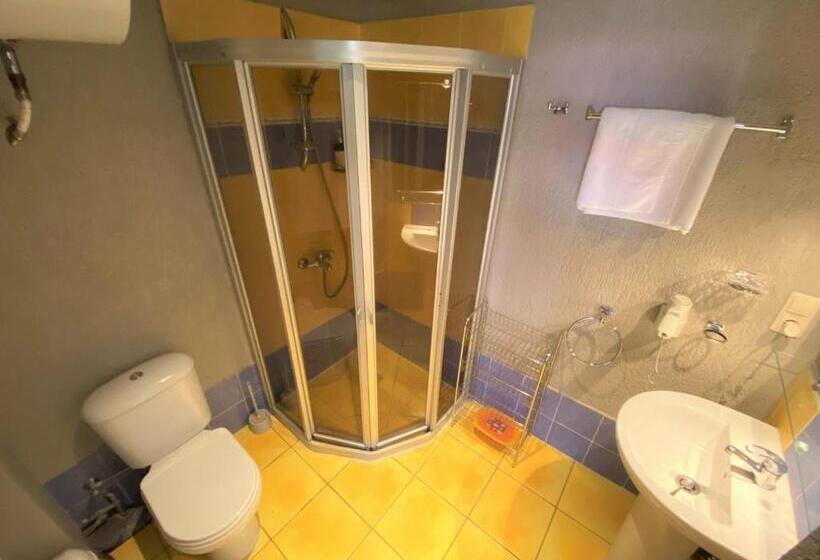 اتاق استاندارد, K8 5 Apartments