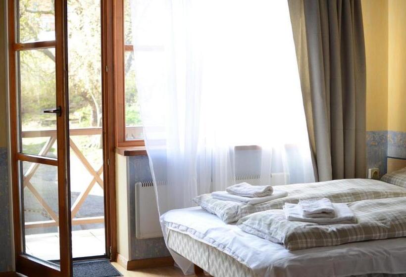 اتاق استاندارد با بالکن, K8 5 Apartments
