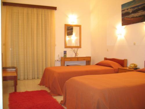 اتاق استاندارد سه نفره, Athina