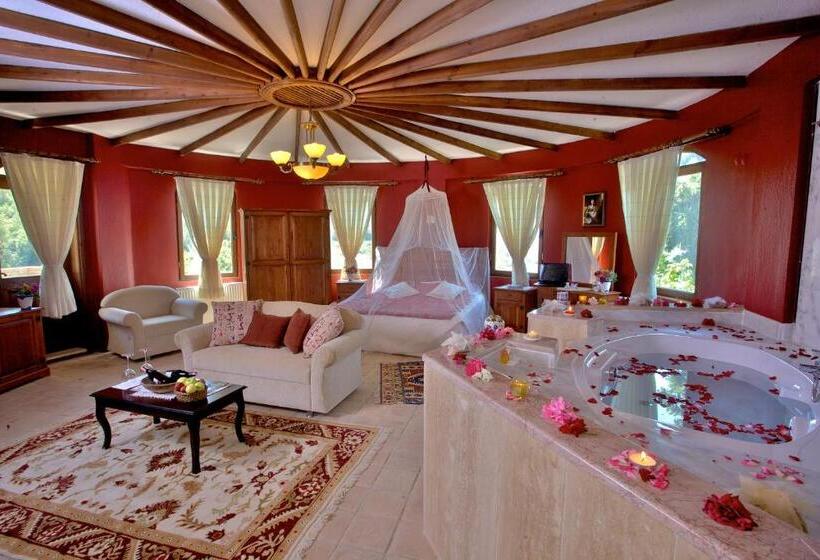 Suite, Ephesus Boutique