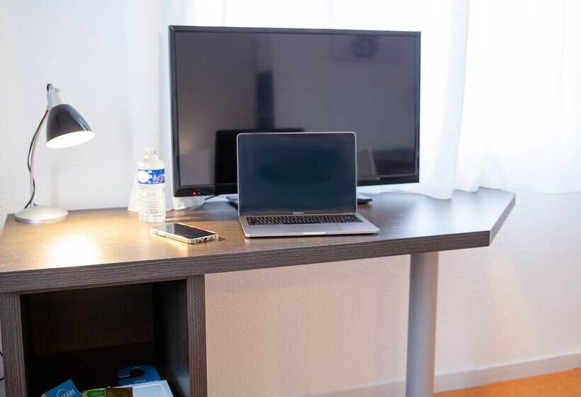 Семейное Студио, Comfort Aparthotel Besancon Hauts Du Chazal