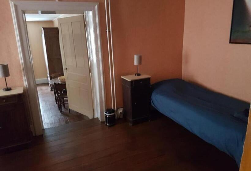 Семейный Номер, Bed En Breakfast Le Chateau